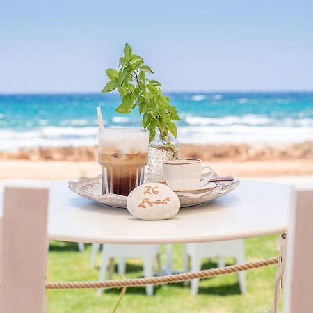 Piere Anne Beach Hotel ไอยานาปา ภายนอก รูปภาพ