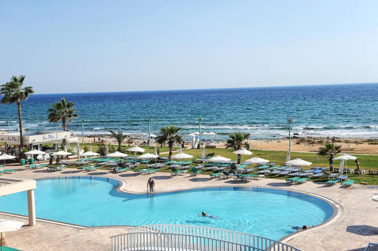 Piere Anne Beach Hotel ไอยานาปา ภายนอก รูปภาพ