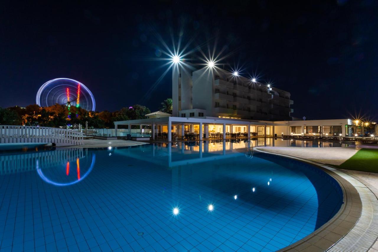 Piere Anne Beach Hotel ไอยานาปา ภายนอก รูปภาพ