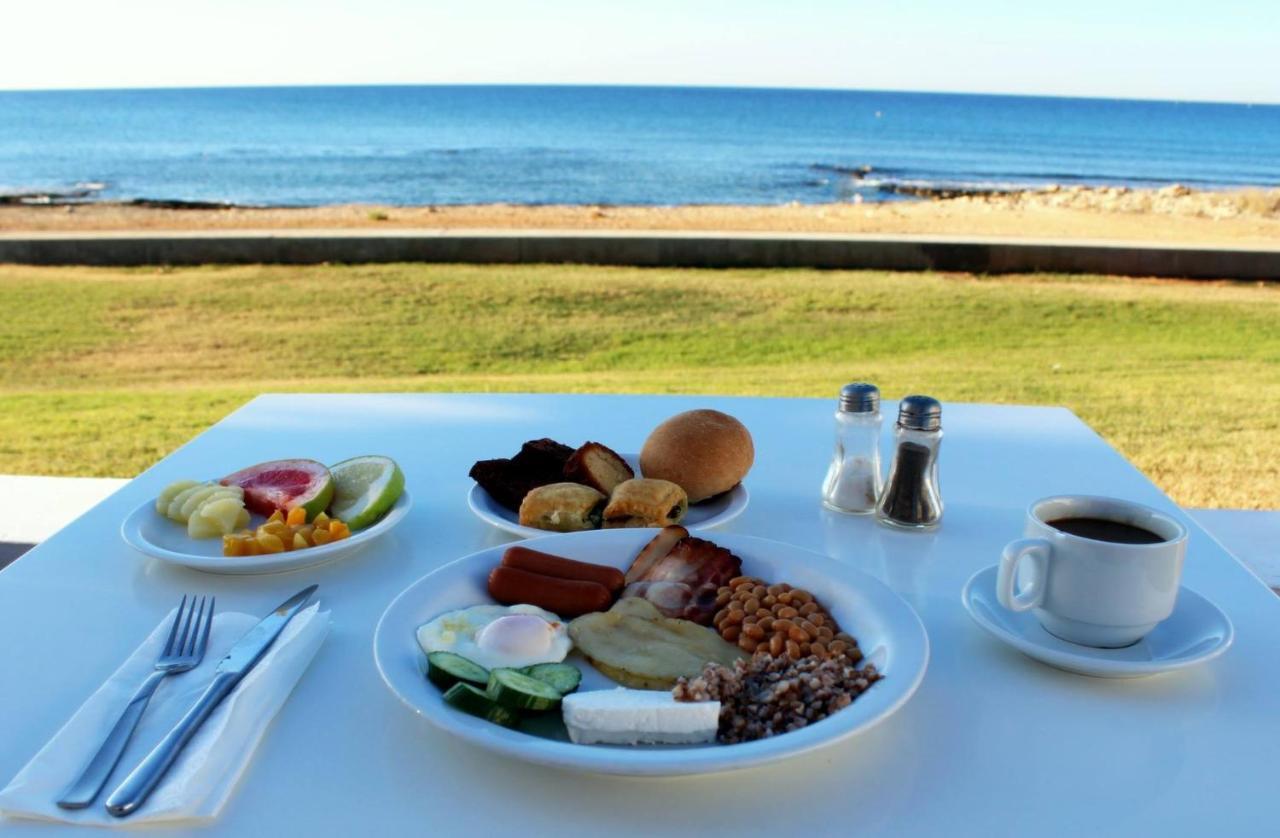 Piere Anne Beach Hotel ไอยานาปา ภายนอก รูปภาพ