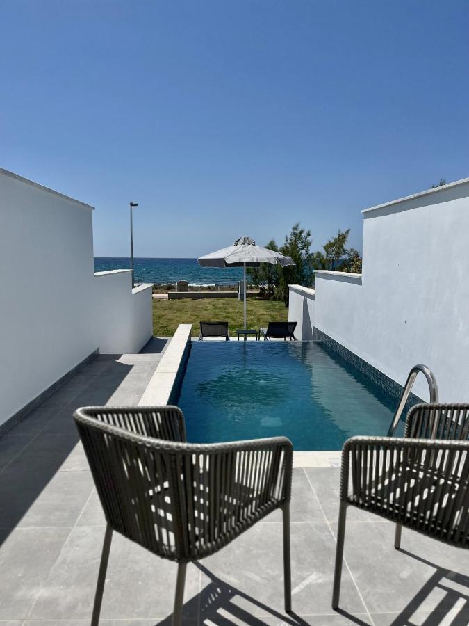 Piere Anne Beach Hotel ไอยานาปา ภายนอก รูปภาพ