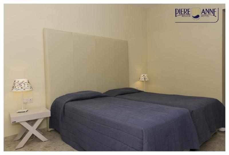 Piere Anne Beach Hotel ไอยานาปา ภายนอก รูปภาพ