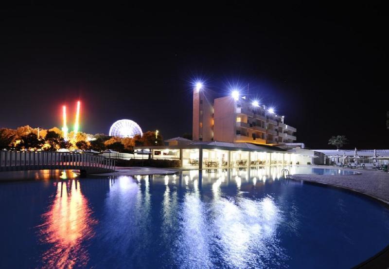 Piere Anne Beach Hotel ไอยานาปา ภายนอก รูปภาพ